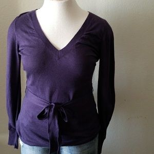 WOMEN'S LIGHT  SWEATER WITH A BELT